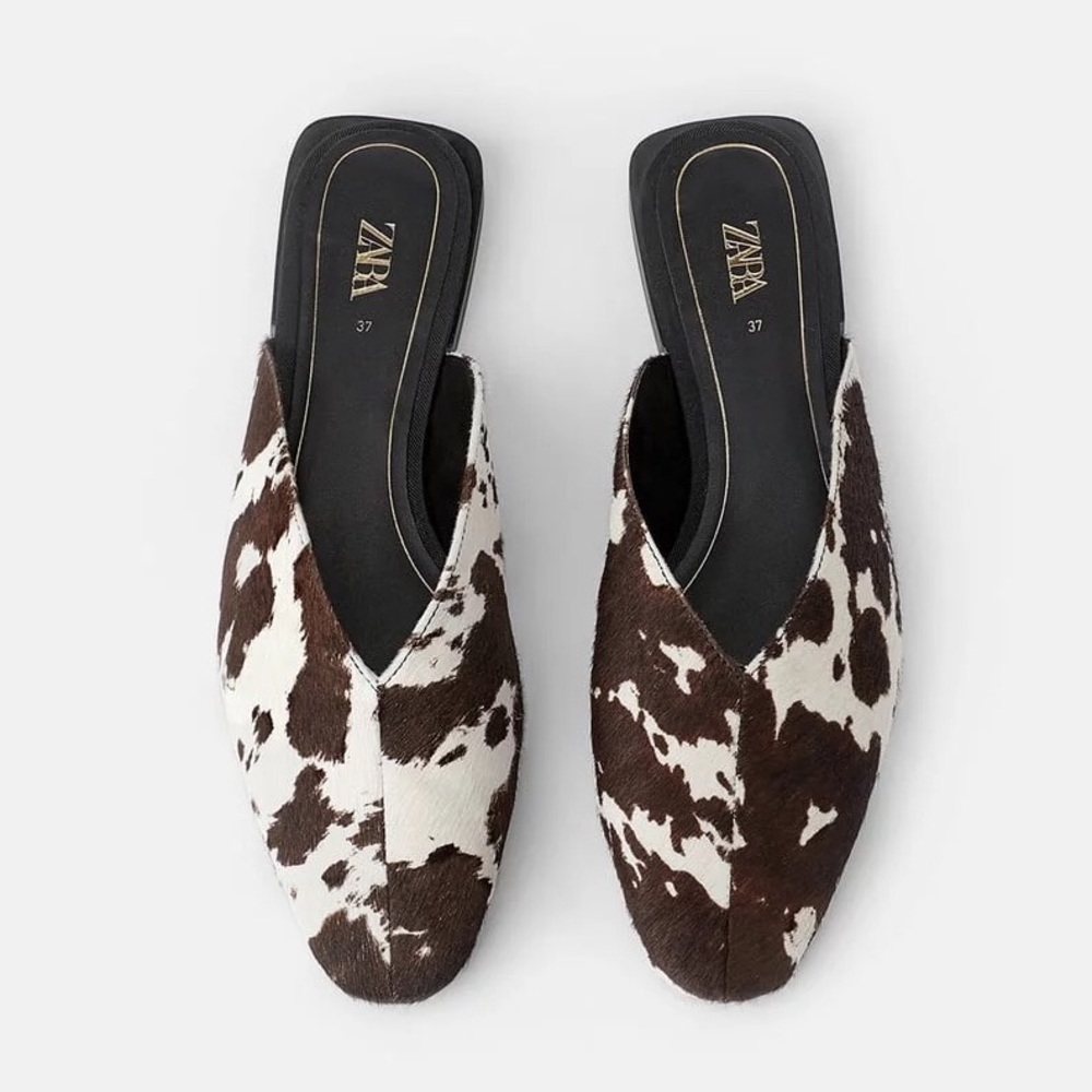 *rare* Bloggers favorite. Zara cow print calf hair mules